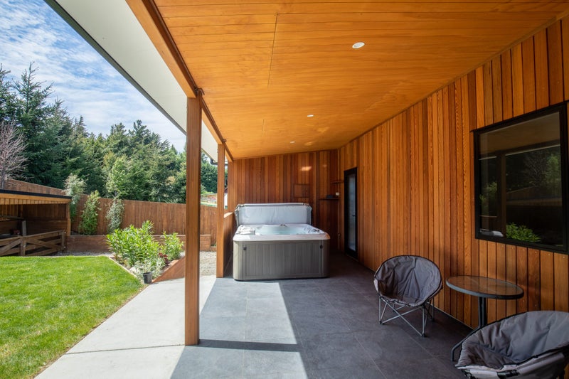 14 Charles Court, Wanaka - Carousel 9