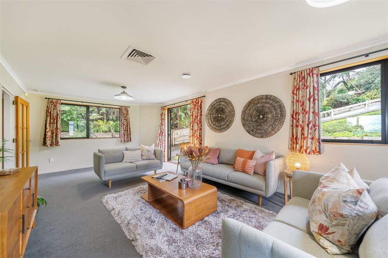 21 Poto Road, Normandale, Lower Hutt - Carousel 2