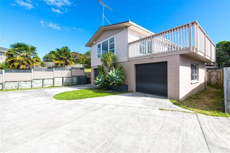17 Flavia Place, Lynfield, Auckland - Carousel 1