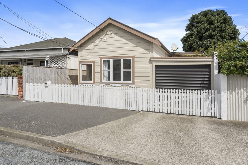 20 Adelaide Street, Petone, Lower Hutt - Carousel 1