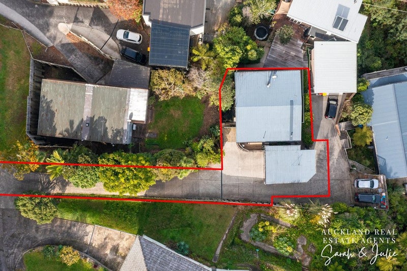 51 Belfast Street, Hillsborough, Auckland - Carousel 50