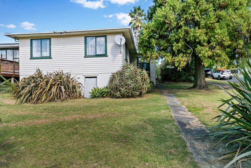 23 Dundale Avenue, Blockhouse Bay, Auckland - Carousel 1