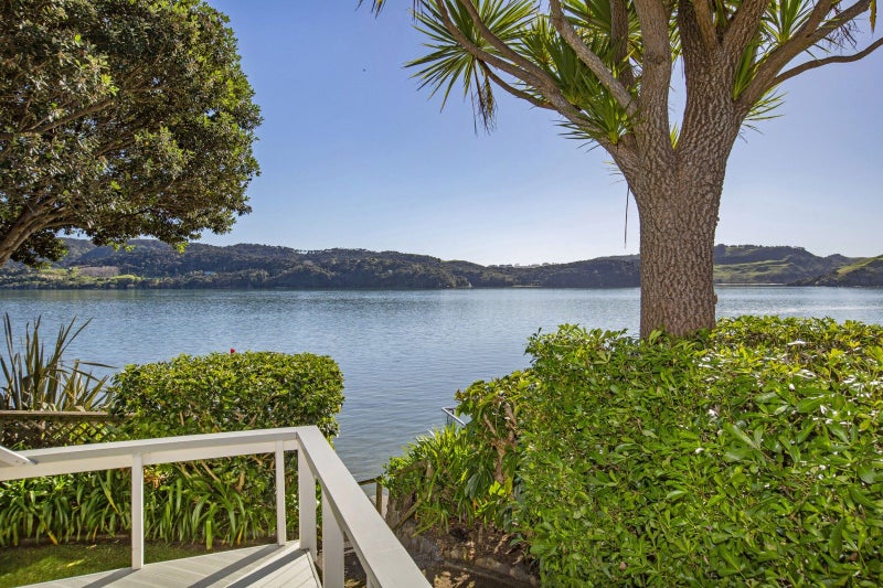 58A Wallis Street, Raglan - Carousel 2