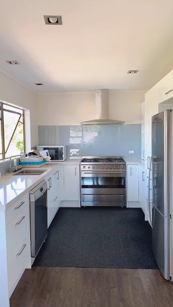 195 Chelsea View Drive, Chatswood, Auckland - Carousel 2