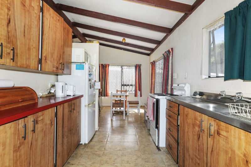 20 Sequoia Crescent, Owhata, Rotorua - Carousel 2