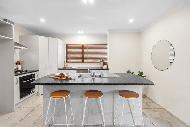 26 Ronald Scott Grove, Riverstone Terraces, Upper Hutt - Carousel 2