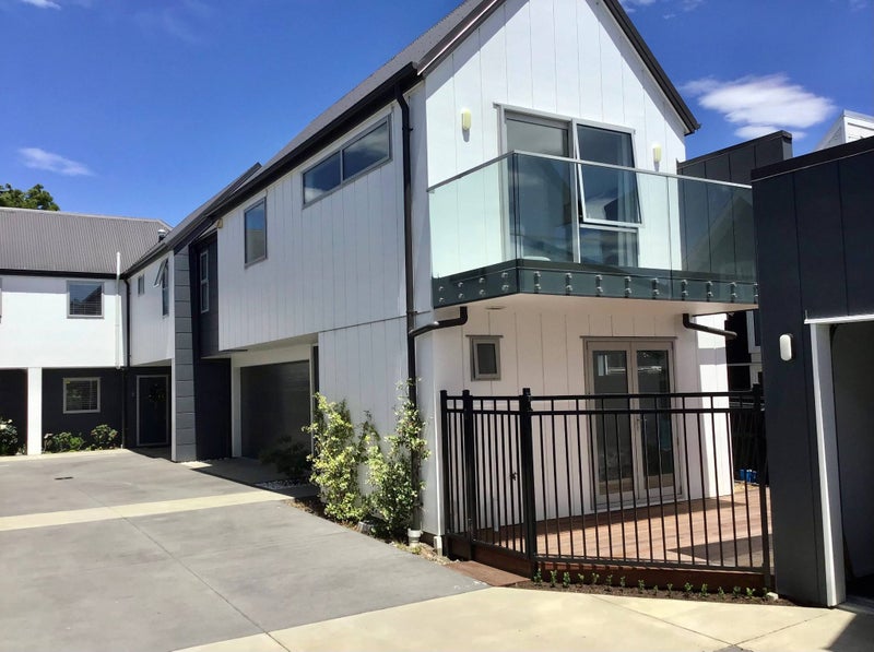 2/108 Edgeware Road, St Albans, Christchurch - Carousel 1