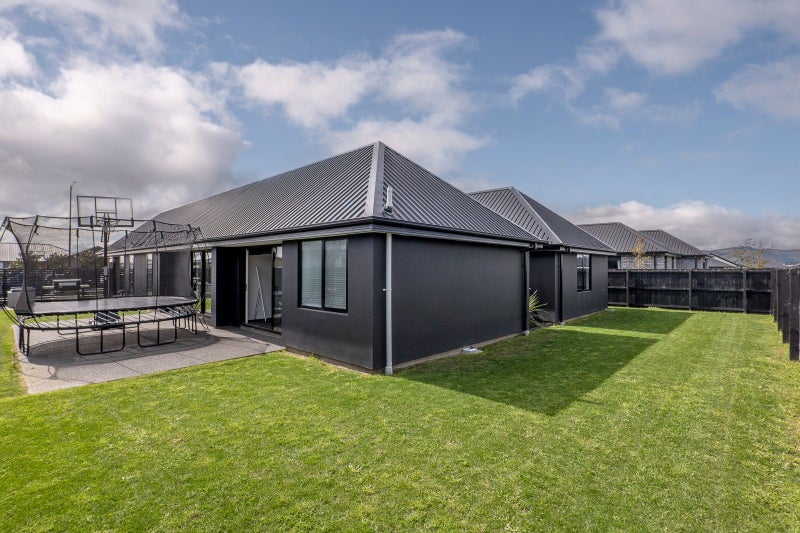 122 Southfield Drive, Lincoln, Lincoln - Carousel 20