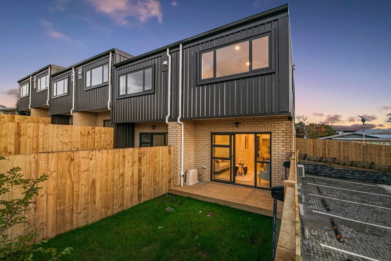 4/50 Newington Road, Henderson, Auckland - Carousel 2