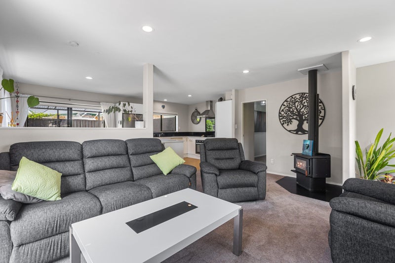 21 Romana Crescent, Papamoa Beach, Papamoa - Carousel 2