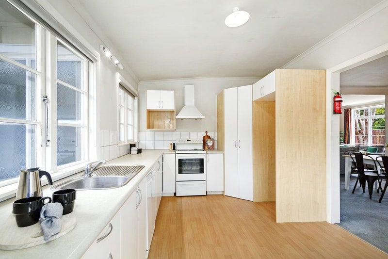 570 Fergusson Drive, Trentham, Upper Hutt - Carousel 2