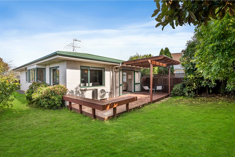 8/53 Mays Road, Te Papapa, Auckland - Carousel 1