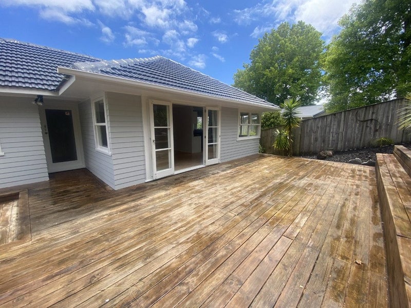 14 Hillsdale Road, Hillsborough, Auckland - Carousel 2