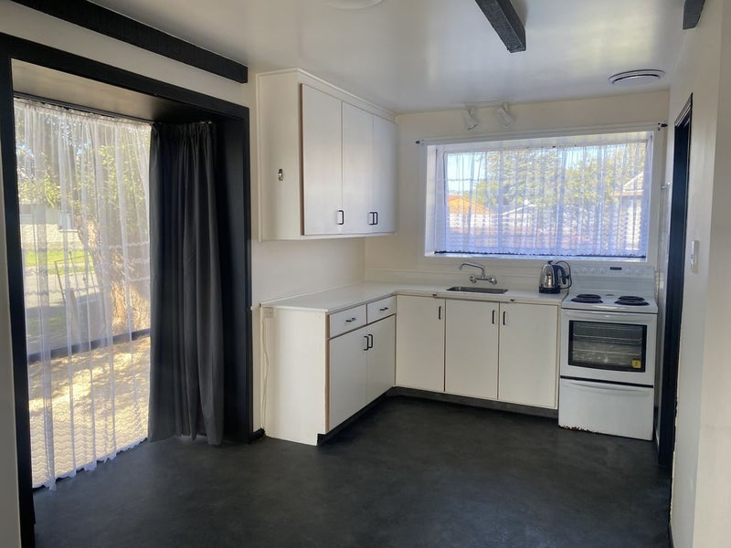 1/27 Kawau Crescent, Bromley, Christchurch - Carousel 2