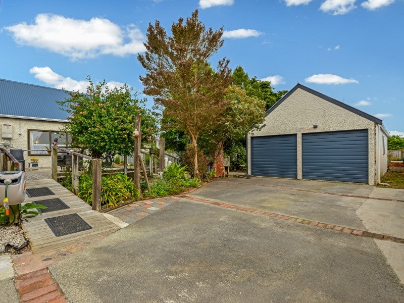15 Kowhai Street, Tokomaru, Palmerston North - Carousel 15