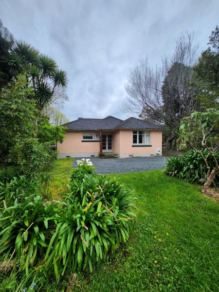 11 Manuka Street, Stokes Valley, Lower Hutt - Carousel 1