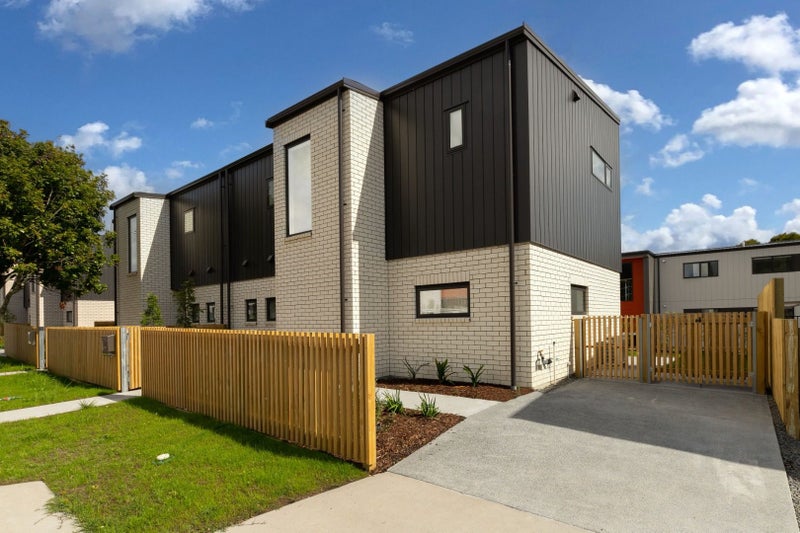 9B Tobruk Road, Panmure, Auckland - Carousel 1