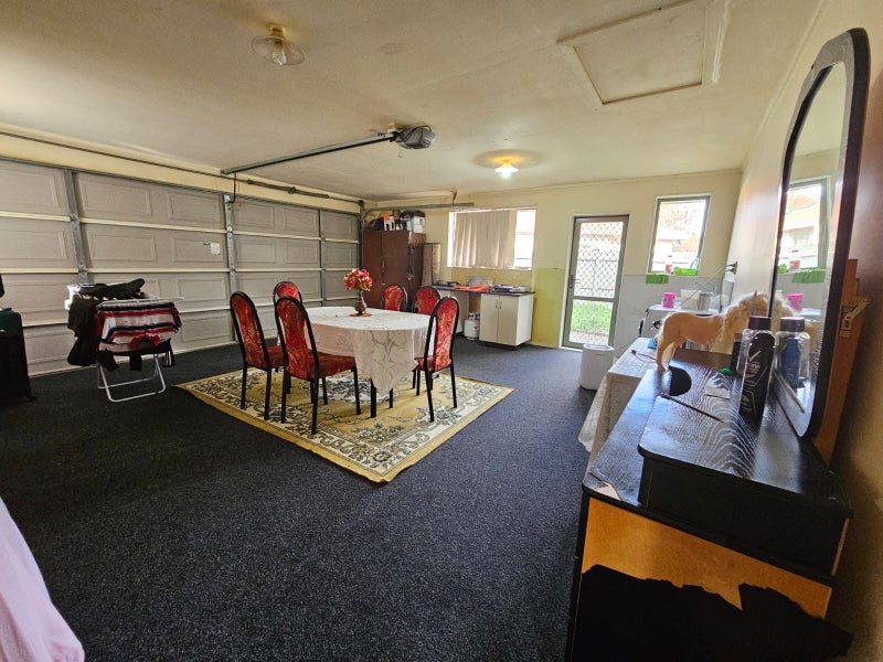 14 Scotts Field Drive, Takanini, Auckland - Carousel 2