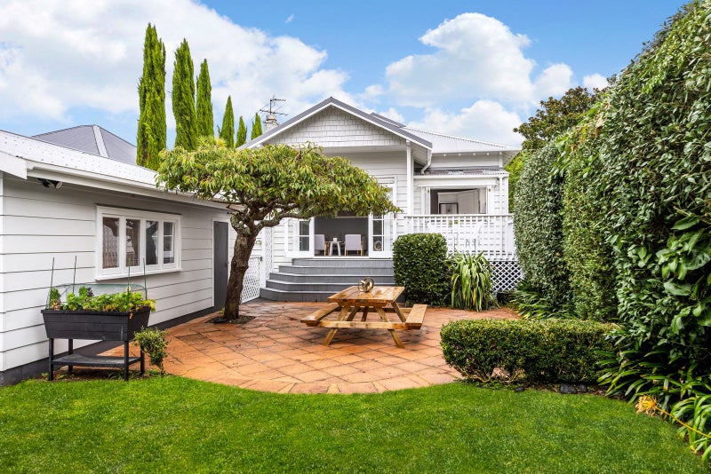 11 Shaw Street, Sandringham, Auckland - Carousel 2