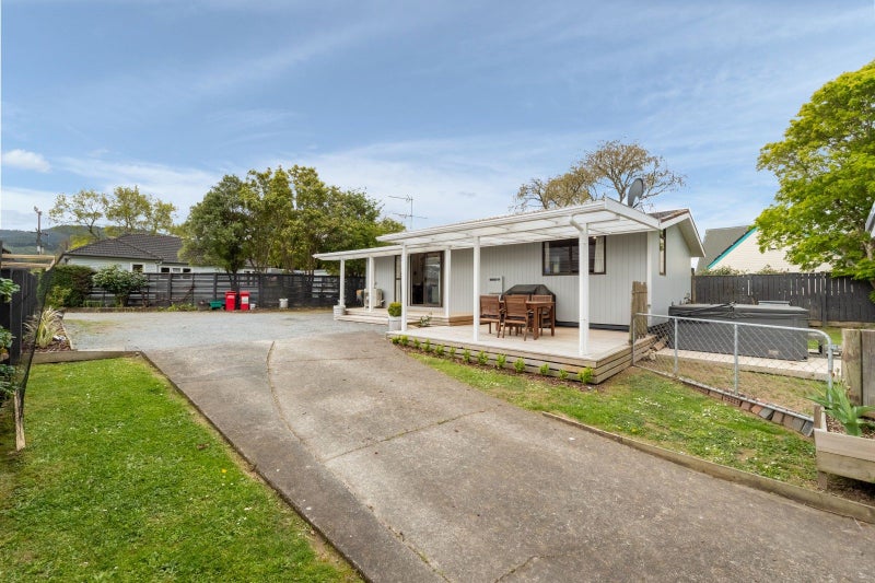 9A Heretaunga Square, Silverstream, Upper Hutt - Carousel 17