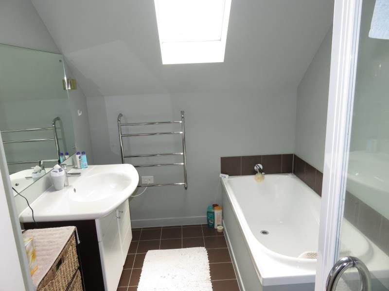 29D Bould St, Johnsonville, Wellington - Carousel 11
