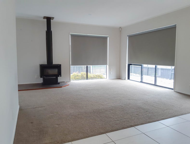 6 Midvale Place, Burswood, Auckland - Carousel 2