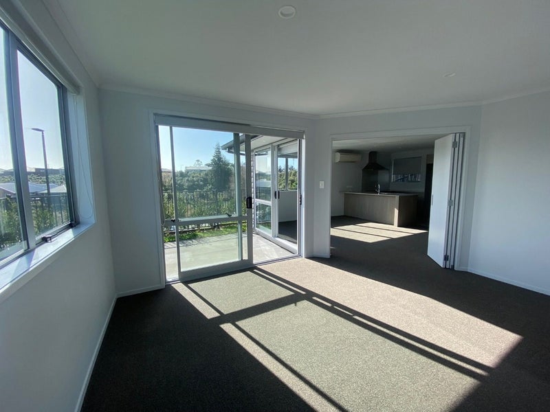 1 Cascade Way, Omokoroa - Carousel 2