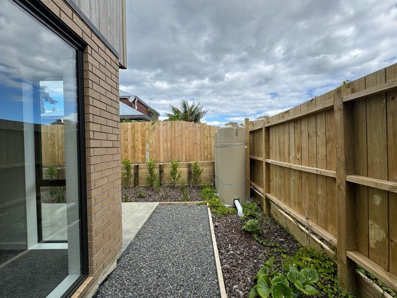 26 Monstedt Terrace, Windsor Park, Auckland - Carousel 20