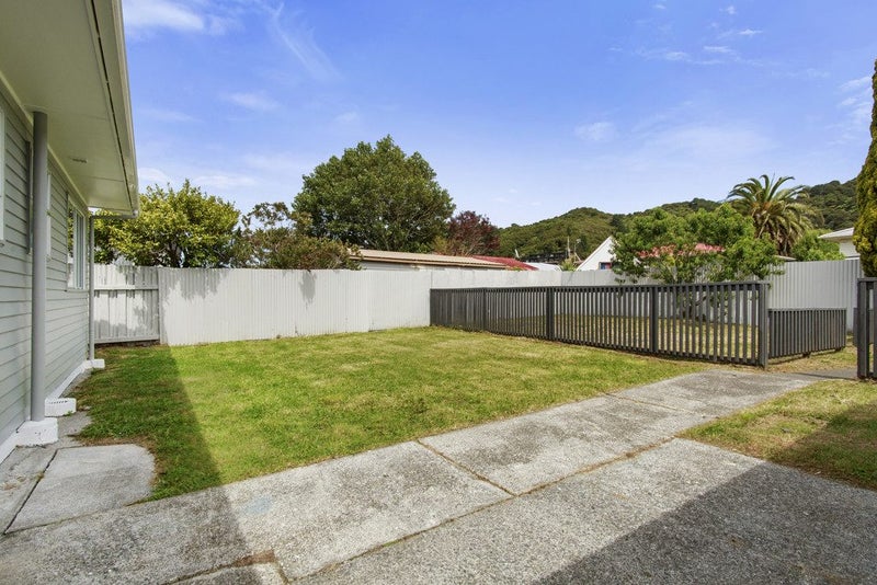 271 Wellington Road, Wainuiomata, Lower Hutt - Carousel 16