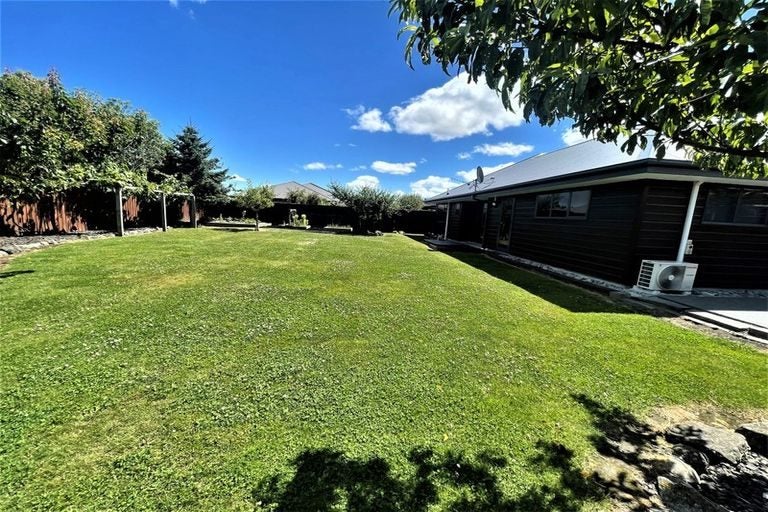 38 Rushmore Drive, Belfast, Christchurch - Carousel 2