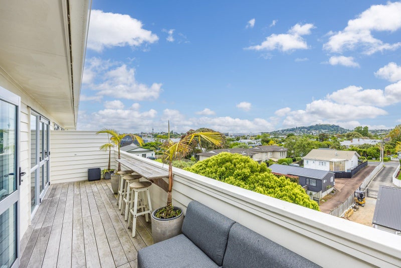 507/26 Morningside Drive, Morningside, Auckland - Carousel 1