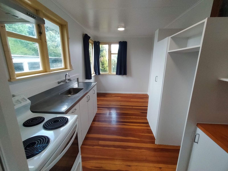 35 Moheke Avenue, Roslyn, Palmerston North - Carousel 11