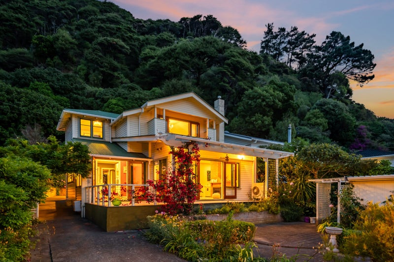 309 Muritai Road, Eastbourne, Lower Hutt - Carousel 1