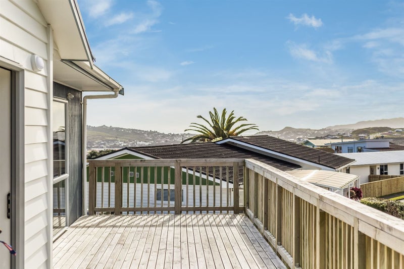 68 Ernest Street, Ranui, Porirua - Carousel 1