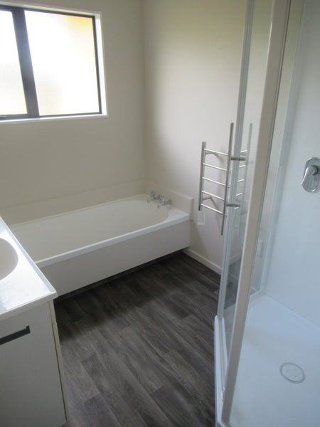 41 Mary Huse Grove, Manor Park, Lower Hutt - Carousel 17