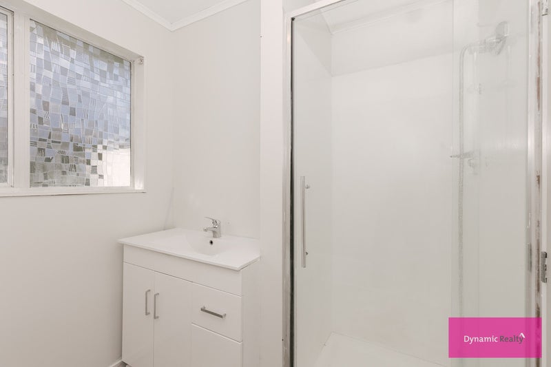 33 Anakiwa Street, Kelvin Grove, Palmerston North - Carousel 16