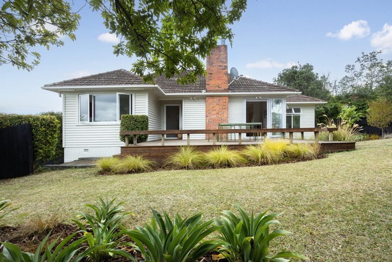 76 Queenstown Road, Onehunga, Auckland - Carousel 1