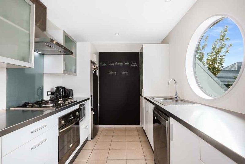 4B/10 Park Avenue, Epuni, Lower Hutt - Carousel 2