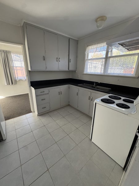 39A Heretaunga Square, Silverstream, Upper Hutt - Carousel 2