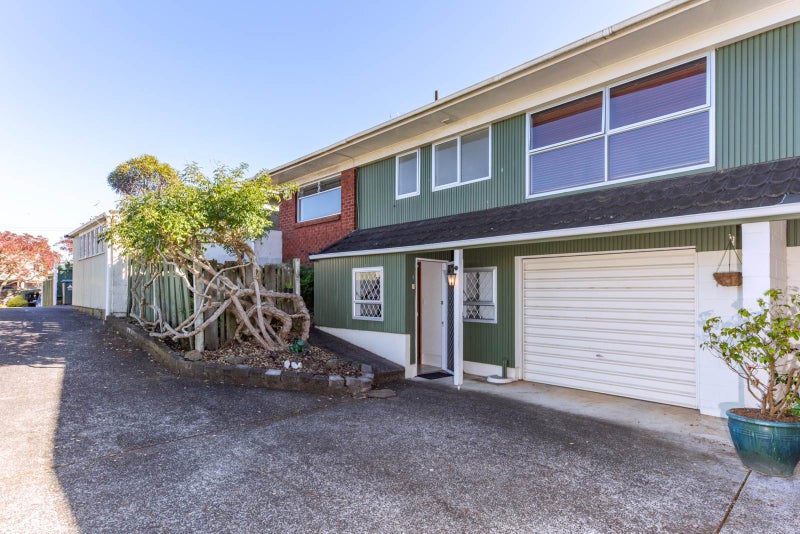 4/33 Tawhiri Road, One Tree Hill, Auckland - Carousel 1