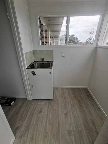 1/178 Chivalry Road, Glenfield, Auckland - Carousel 8