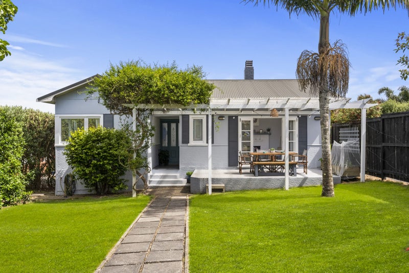 237A Mount Albert Road, Wesley, Auckland - Carousel 1