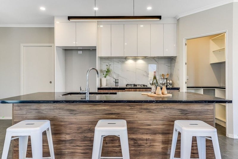 19 Tiro Place, Rototuna North, Hamilton - Carousel 2