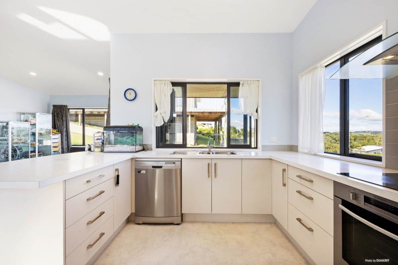 210 Thelma Road North, Mangawhai Heads, Mangawhai - Carousel 1