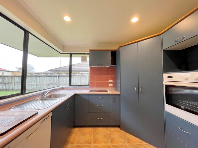 190 Thomas Road, Rototuna North, Hamilton - Carousel 2