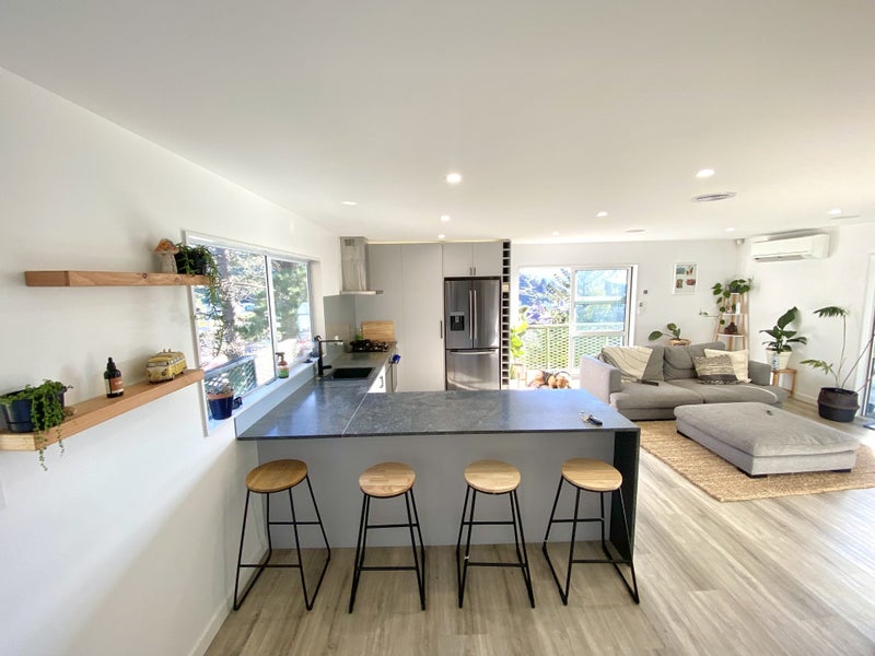 2/15 Judd Crescent, Naenae, Lower Hutt - Carousel 2