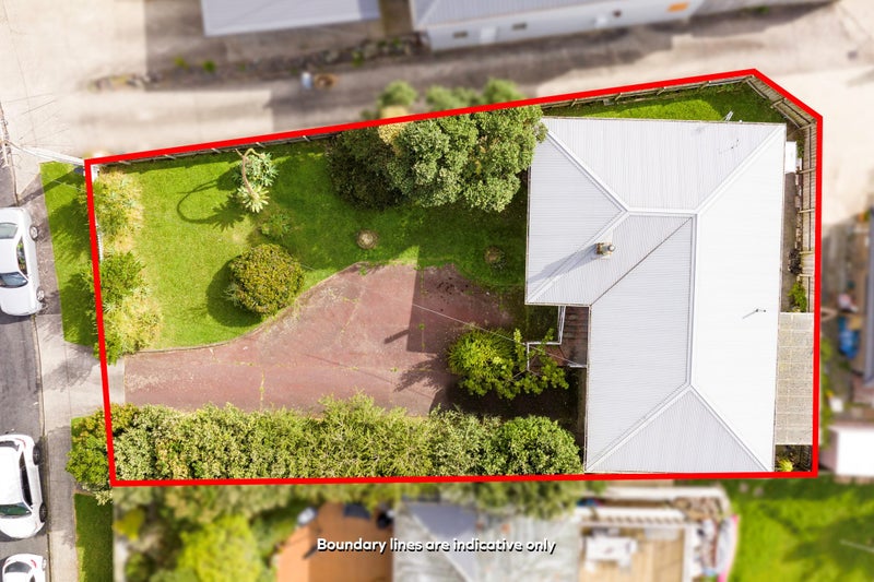 6 Crystal Avenue, Glendene, Auckland - Carousel 2