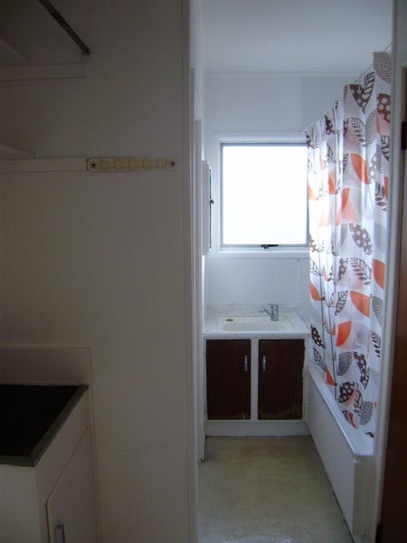 2/1 Kingsway Avenue, Sandringham, Auckland - Carousel 12