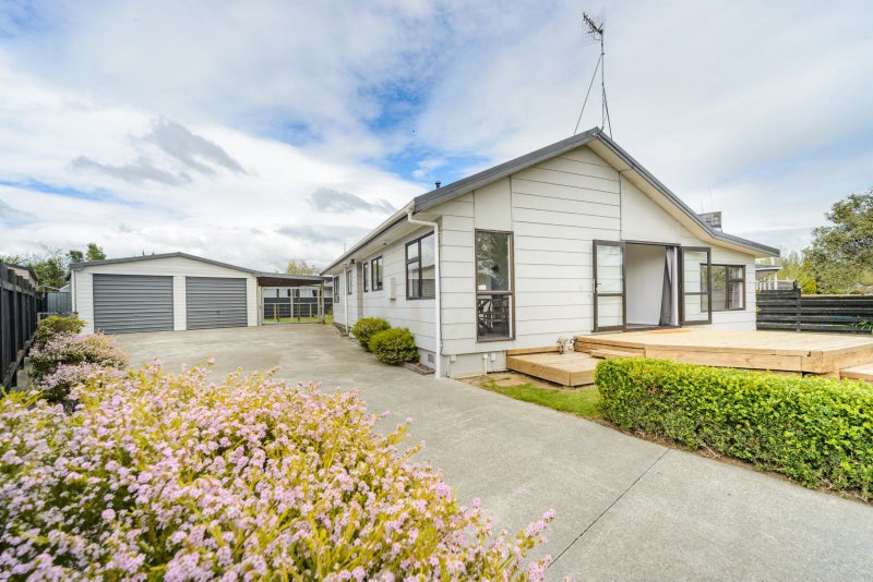 19 Newton Place, Westbrook, Palmerston North - Carousel 2