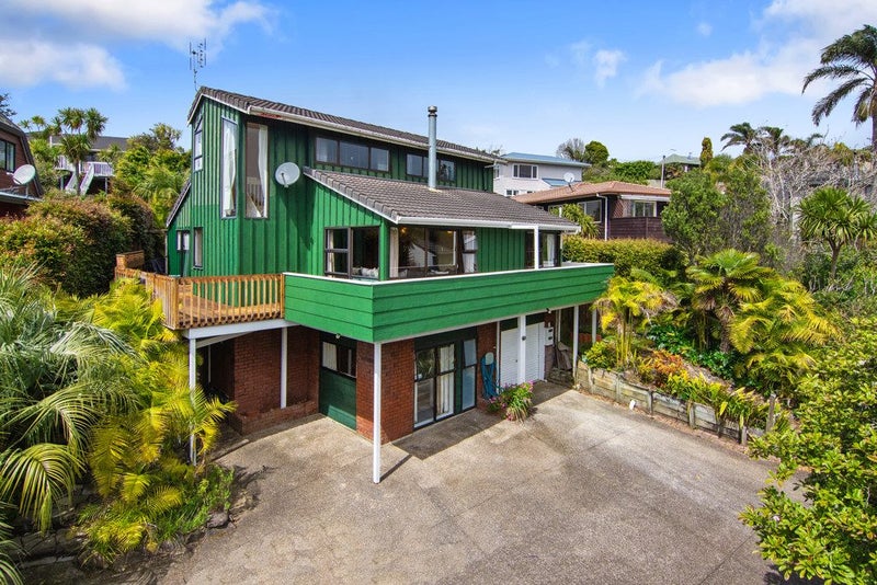 2/58 Glencoe Road, Browns Bay, Auckland - Carousel 1